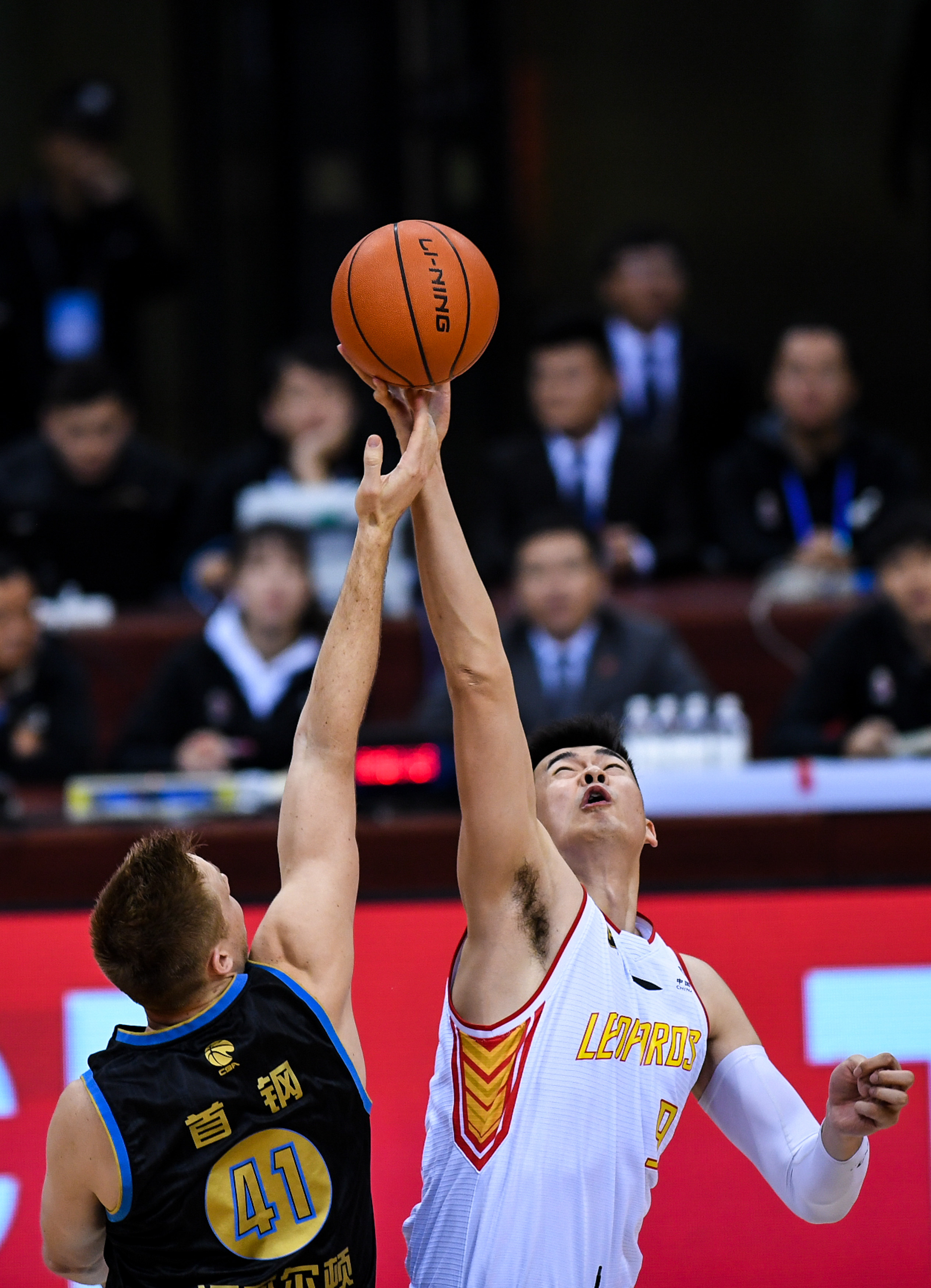 从追赶者到 从追赶者到